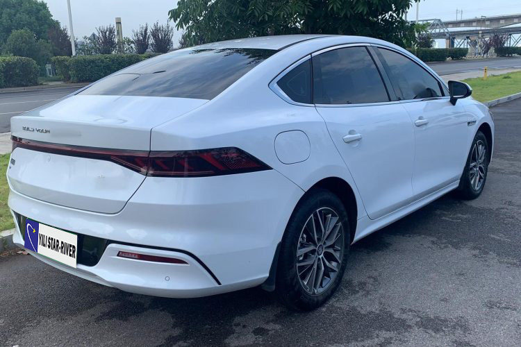 BYD Qin PLUS  EV 400KM